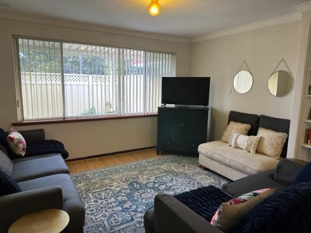 Comfort Inn Getaway Перт Екстер'єр фото